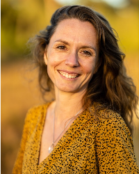 L.M. van den  Bongaardt