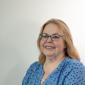 M.R.  Jonker-Buisman