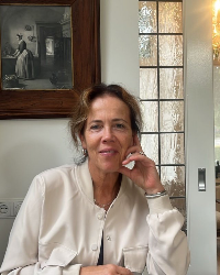 C.  van  Bragt 