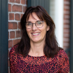 E.R.  Vaags - Hengeveld